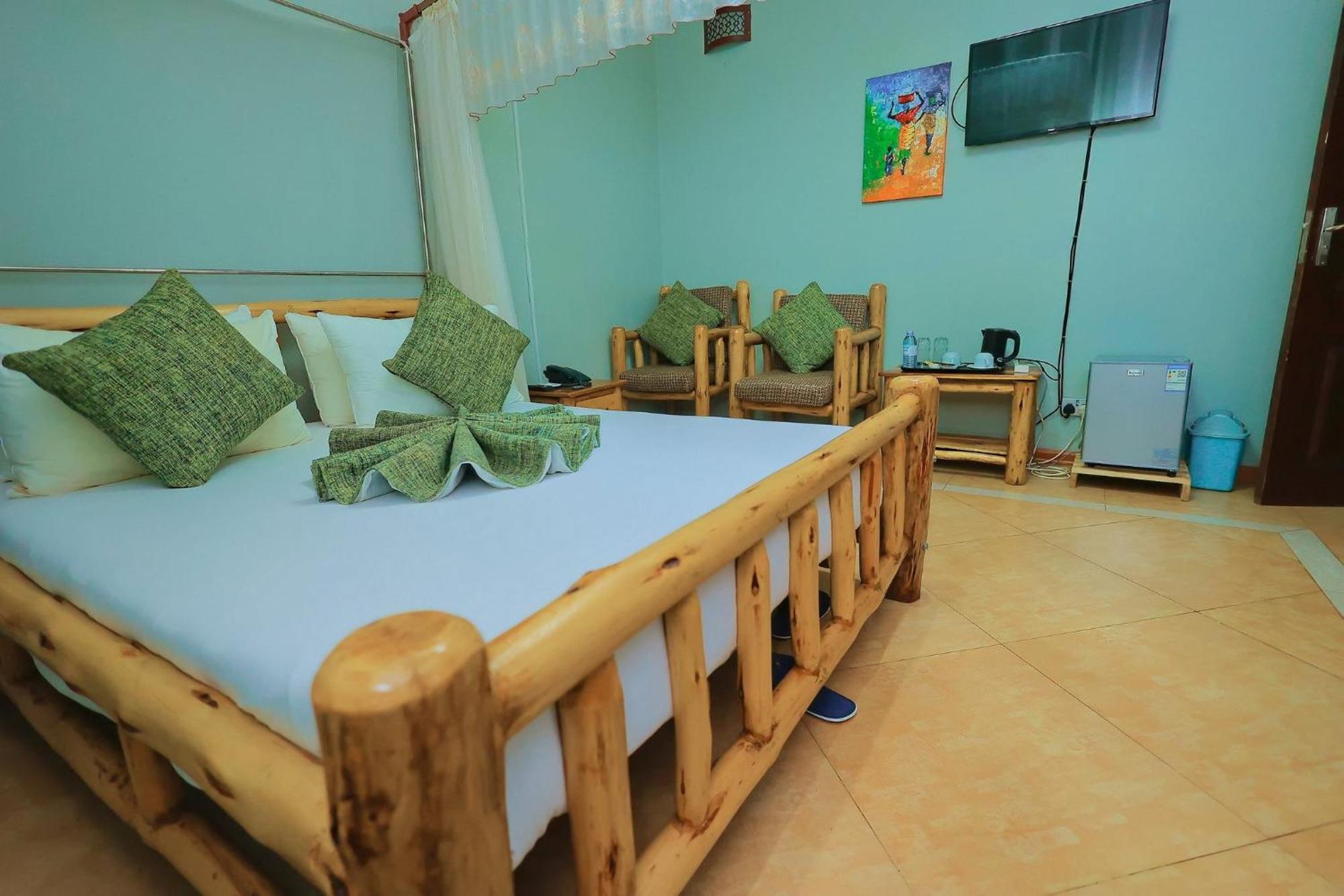 Shine Country Resort Hotel Naziba Buitenkant foto